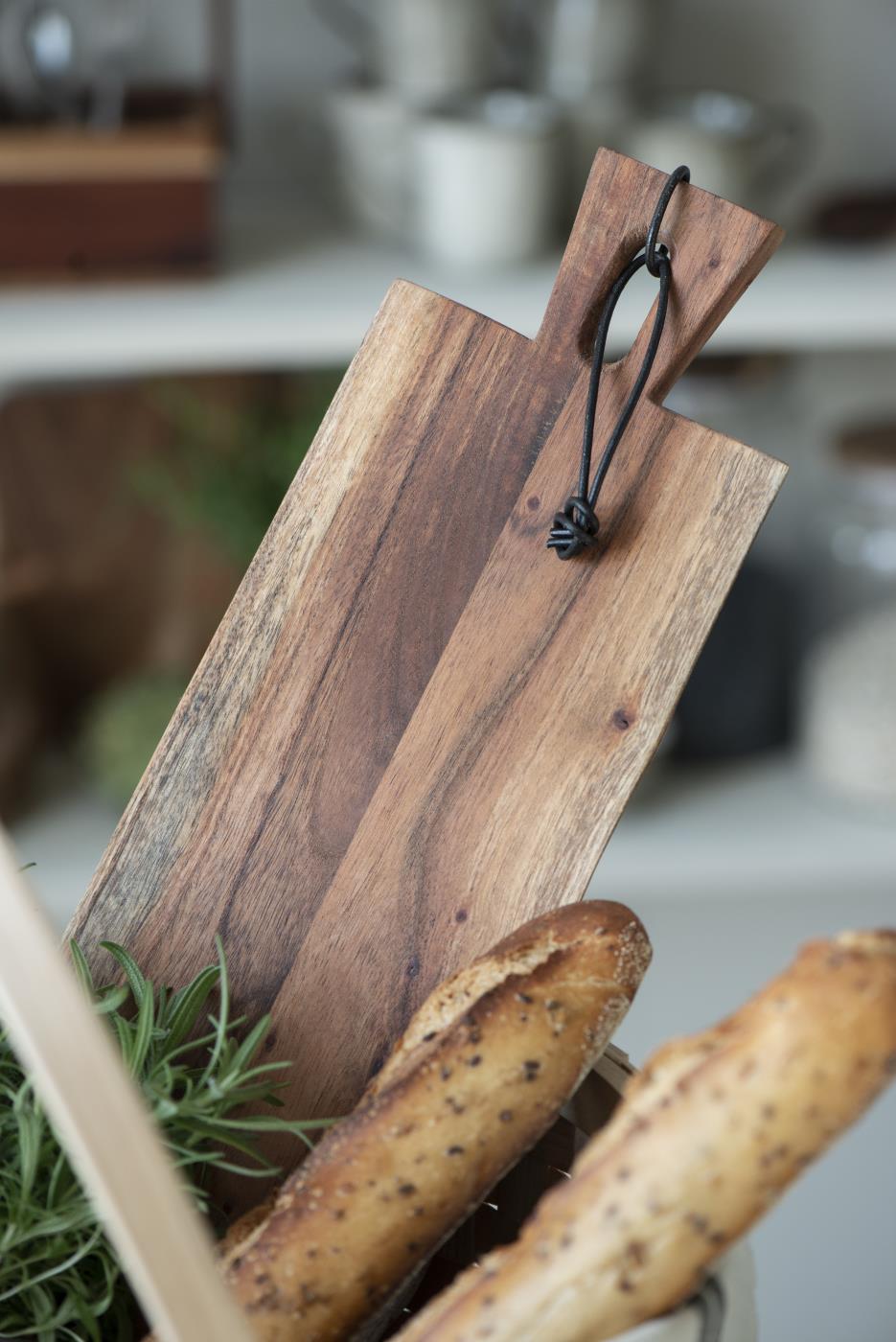 TÁBUA DE TAPAS COM BORDAS IRREGULARES MADEIRA DE ACÁCIA